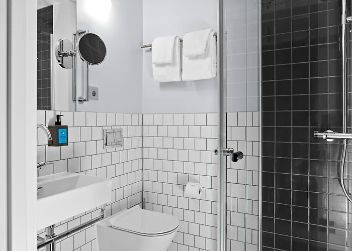 Hotel Comfort Karl Johan 3*